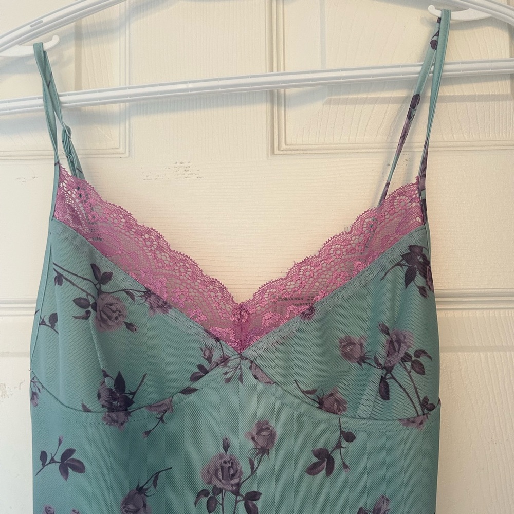Motel Rocks Coti Bodycon Lace Dress - Picture 4 of 4